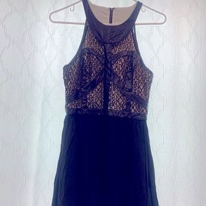 Brand: Blessed are the meek | Size 3 equals a Size Small | 2 toned details.